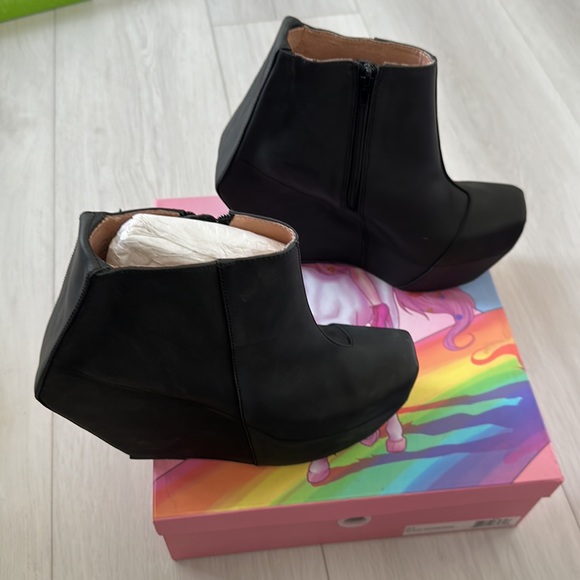 $NEW RARE Jeffrey Campbell Elf distress leather boots Sz8 - Picture 3 of 6